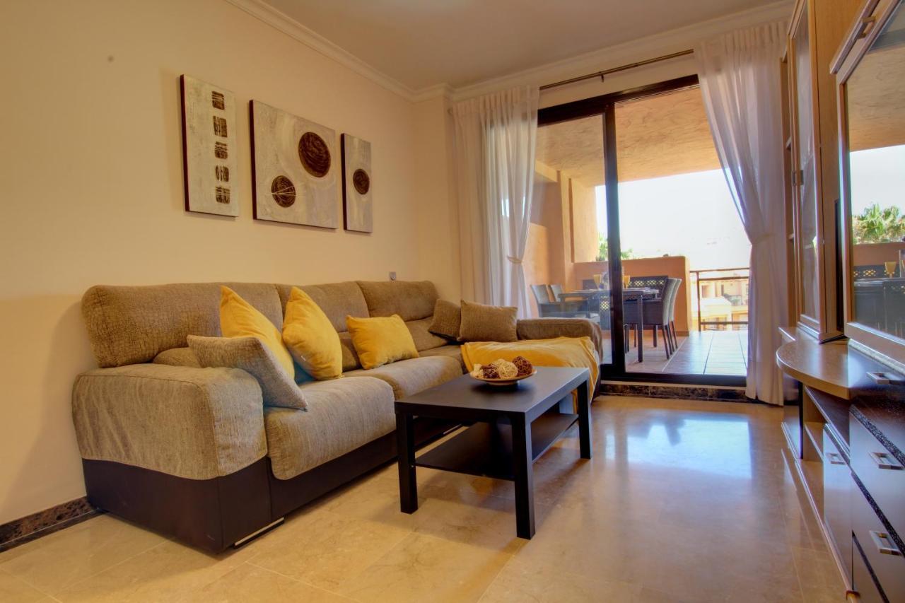 Calanova Sea Golf Paradise Міхас Екстер'єр фото