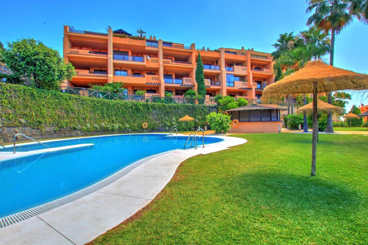 Calanova Sea Golf Paradise Міхас Екстер'єр фото