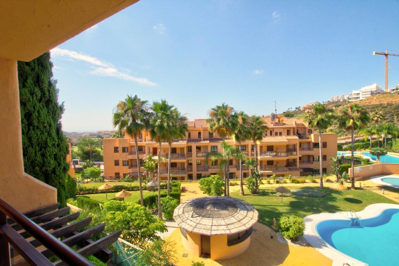 Calanova Sea Golf Paradise Міхас Екстер'єр фото