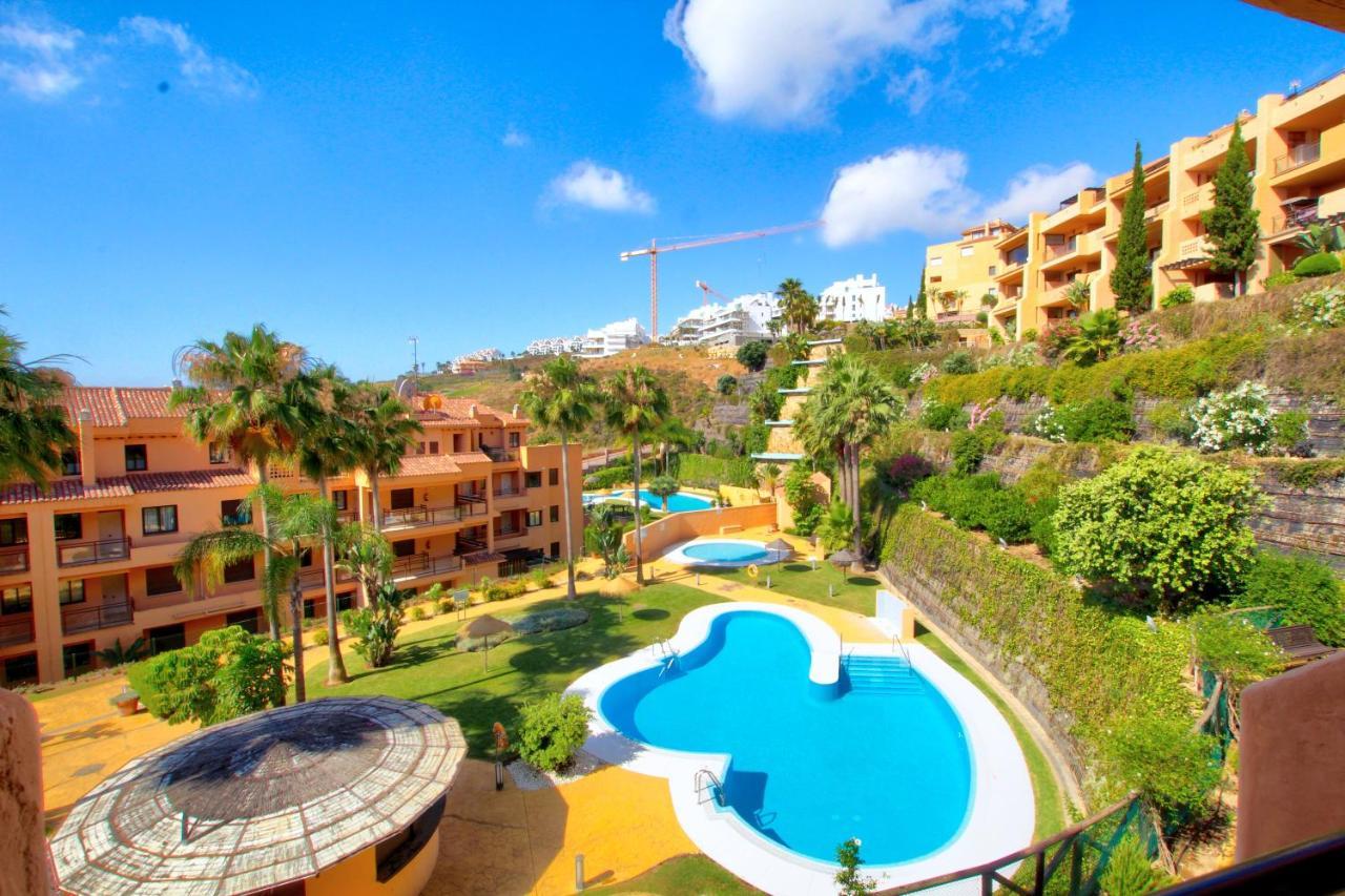 Calanova Sea Golf Paradise Міхас Екстер'єр фото